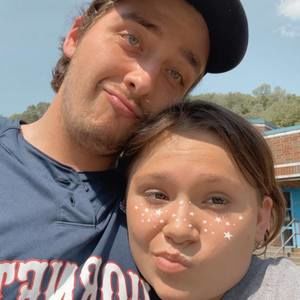 Meet your Posher, Ethan